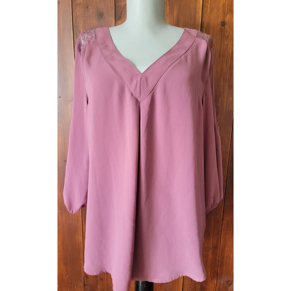 SOHO New York & Co Women’s M Purple Sheer‎ Lace Top Elegant Floral Lace Blouse